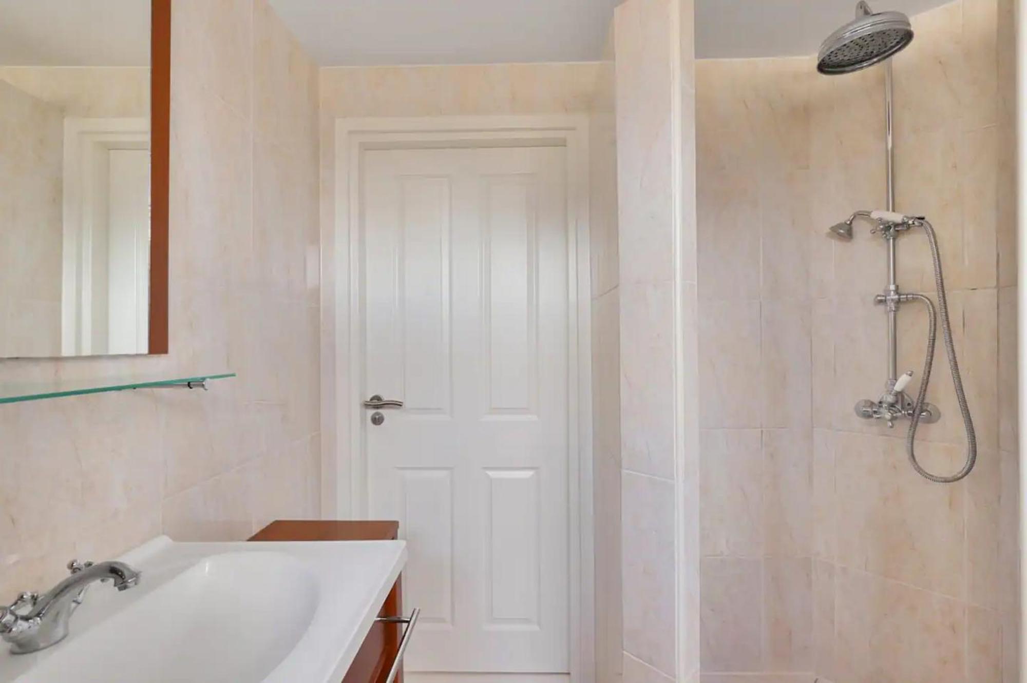 Apeldoorn- Ruime Eengezinswoning Met 5 Slaapkamers Buitenkant foto